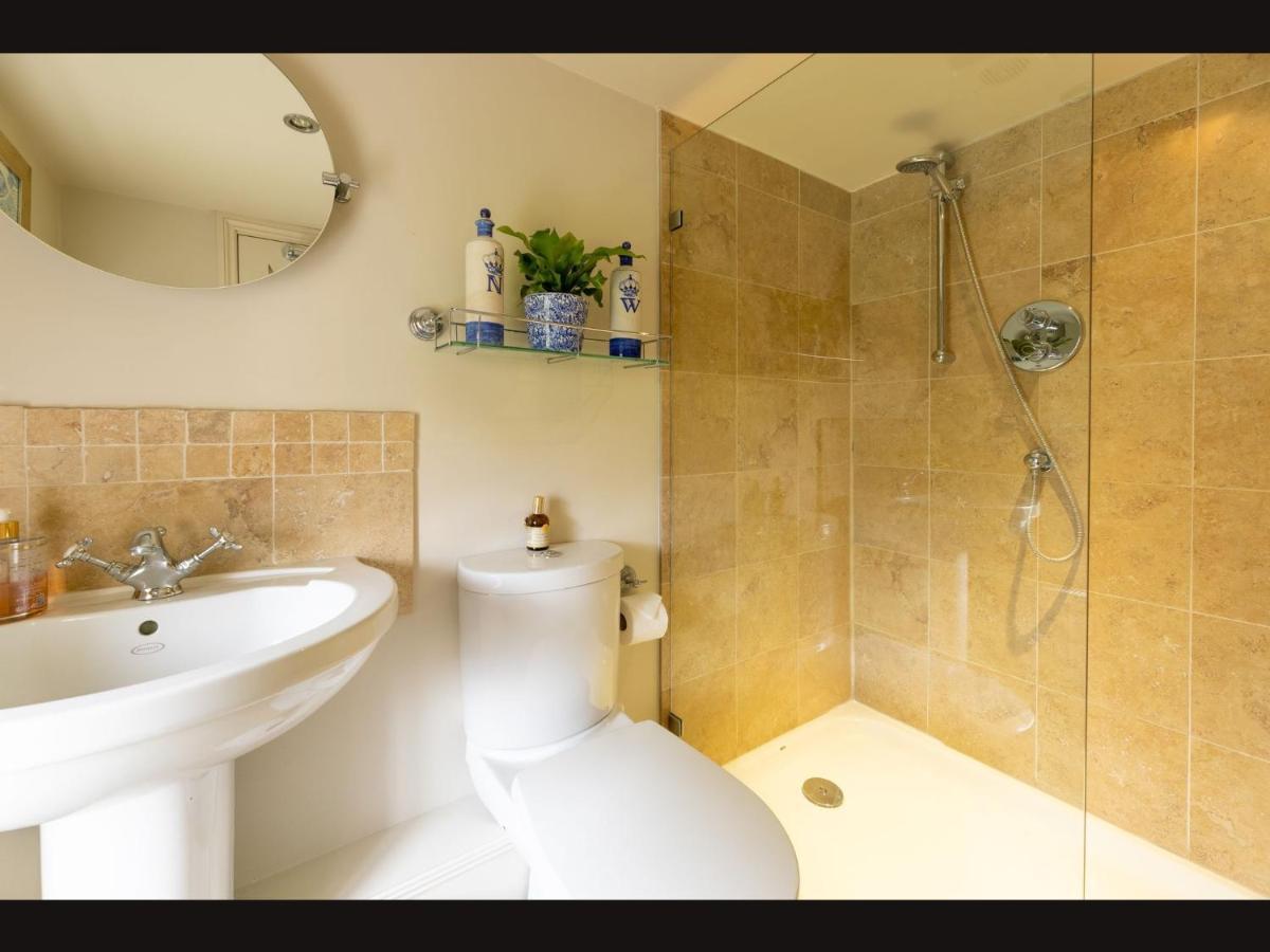 Wisteria Cottage , Pretty Cotswold Cottage Close To Chipping Campden Weston Subedge Екстериор снимка
